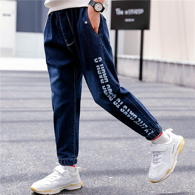 Pojkjeans Höst och vinter Nya ett stycke sammet