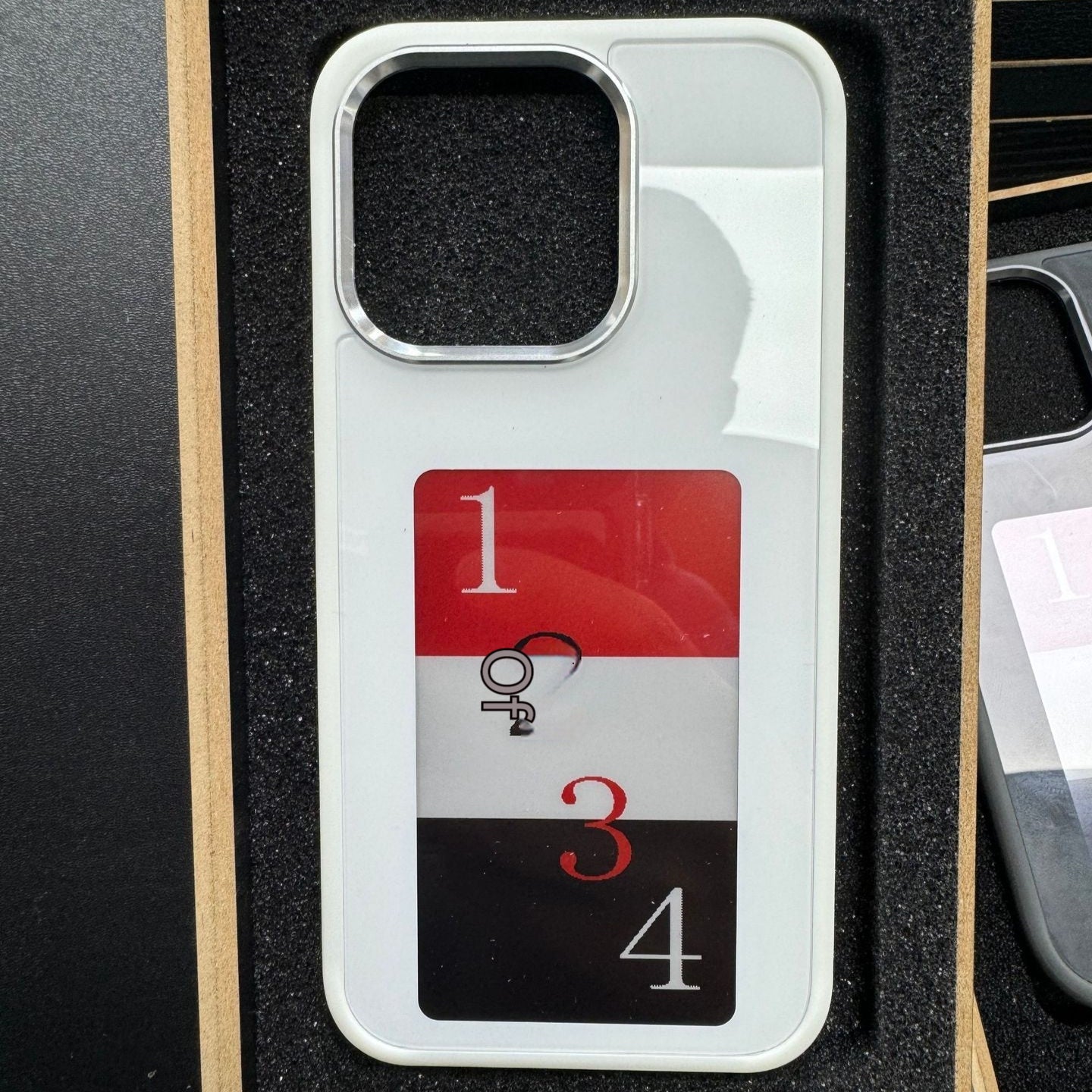 Étui de téléphone à écran e-ink, Projection d'écran illimitée, couverture de téléphone personnalisée, batterie gratuite, nouvelle coque de téléphone de luxe de styliste