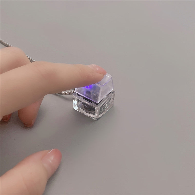 Dekompression Halsband Manipulator Feel Button Lysande Hängsmycke Män Och Kvinnor Par Mode Smycken Accessoarer