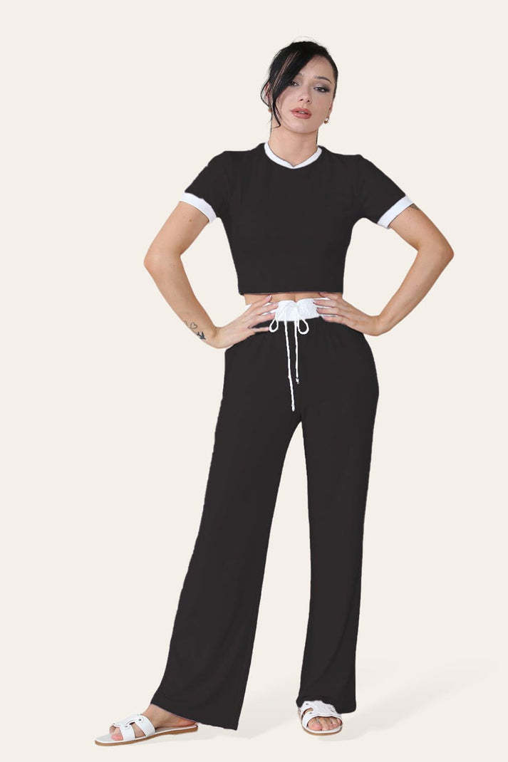 Ribbade kontrastfärgade vida benbyxor och topp i loungewear med TRS-beskuret set