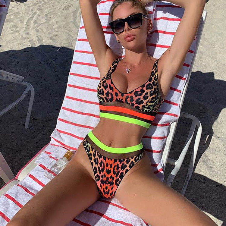 Sexig leopardbikini med split