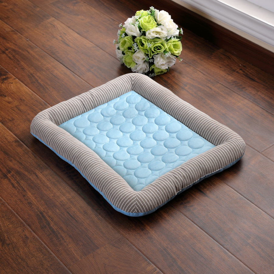 Pet Summer Cooling Mat - Cool Feeling Ice Mat for Dogs & Cats