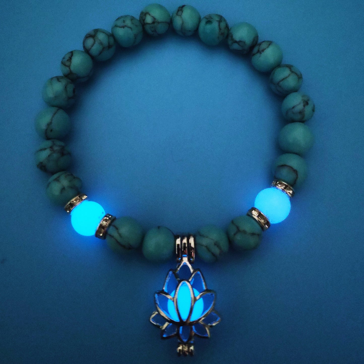 Energi Luminous Lotus Strand Pärla armband