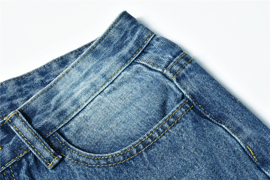 Rippade jeans personlighet kvinnor