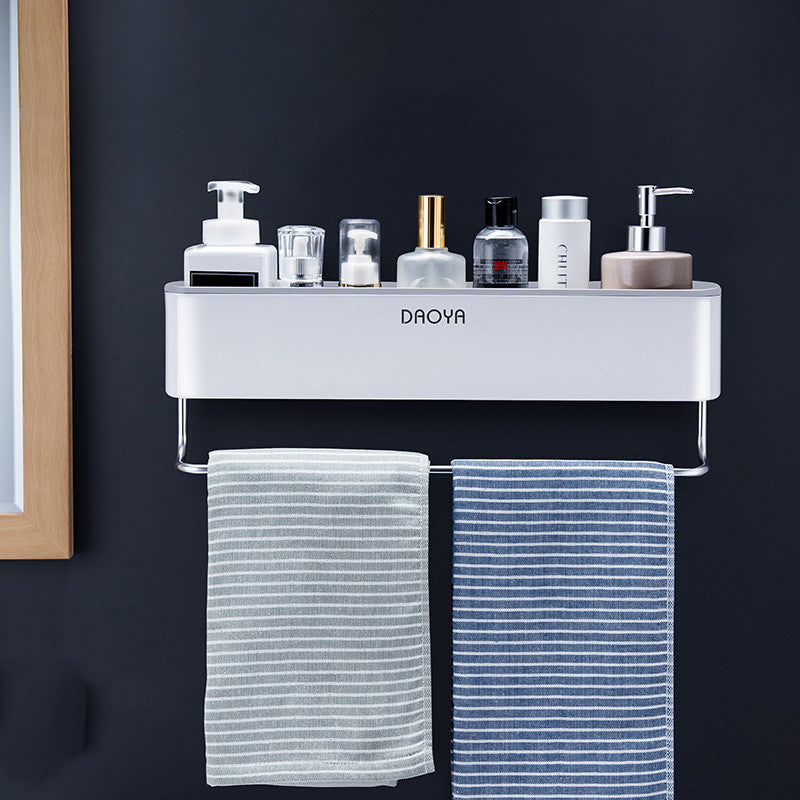 Mur d'étagère de salle de bain