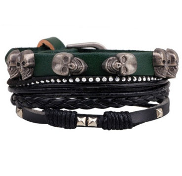 Moderiktiga pärlbesatta läderarmband och armband