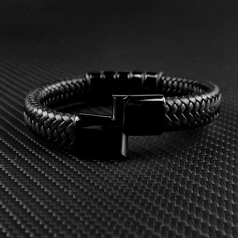 Anpassade armband med efternamn för män i rostfritt stål med läderpärlor