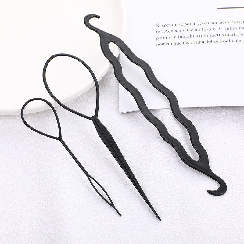 Braided Hair Travel Kit - Hair Sectioning Clips, Hair Comb, Extension Needle, Pattern Hairstylist Tools