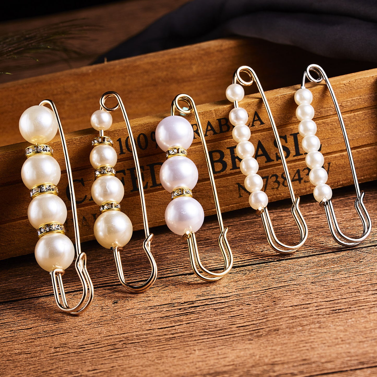 Creative New Pearl Horizontal Large Brooch