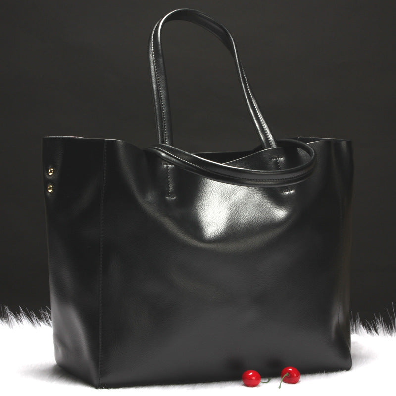 Stylish Mom Bag - European-American Fashion Handbag for Modern Mothers