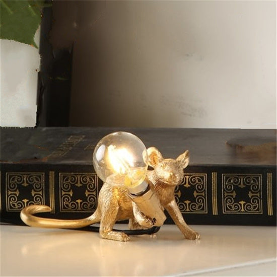 Nordic Creative Mini Animal Mouse Lamp Living Room Bedroom Clothing Store Personalized Eye Protection Gift Resin Table Lamp