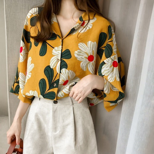 Lös blus i västerländsk stil - Retroblommig