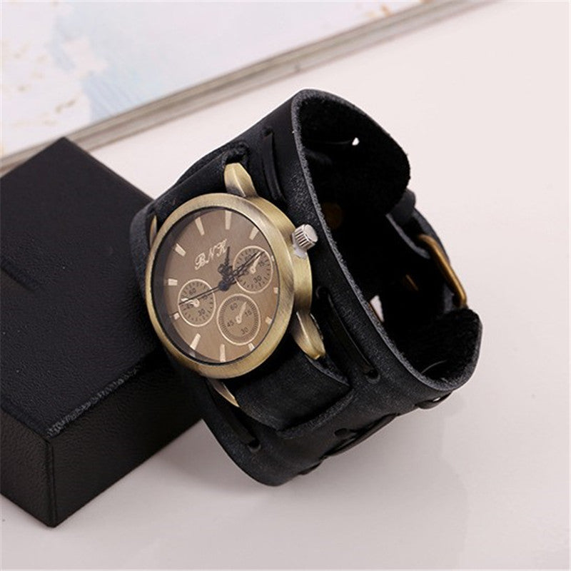 Accessoires Montres du commerce extérieur Montres rétro en cuir de vache Montres punk Montres-bracelets pour hommes