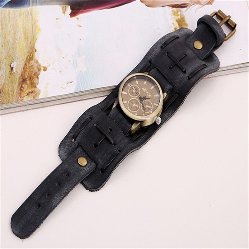 Accessoires Montres du commerce extérieur Montres rétro en cuir de vache Montres punk Montres-bracelets pour hommes