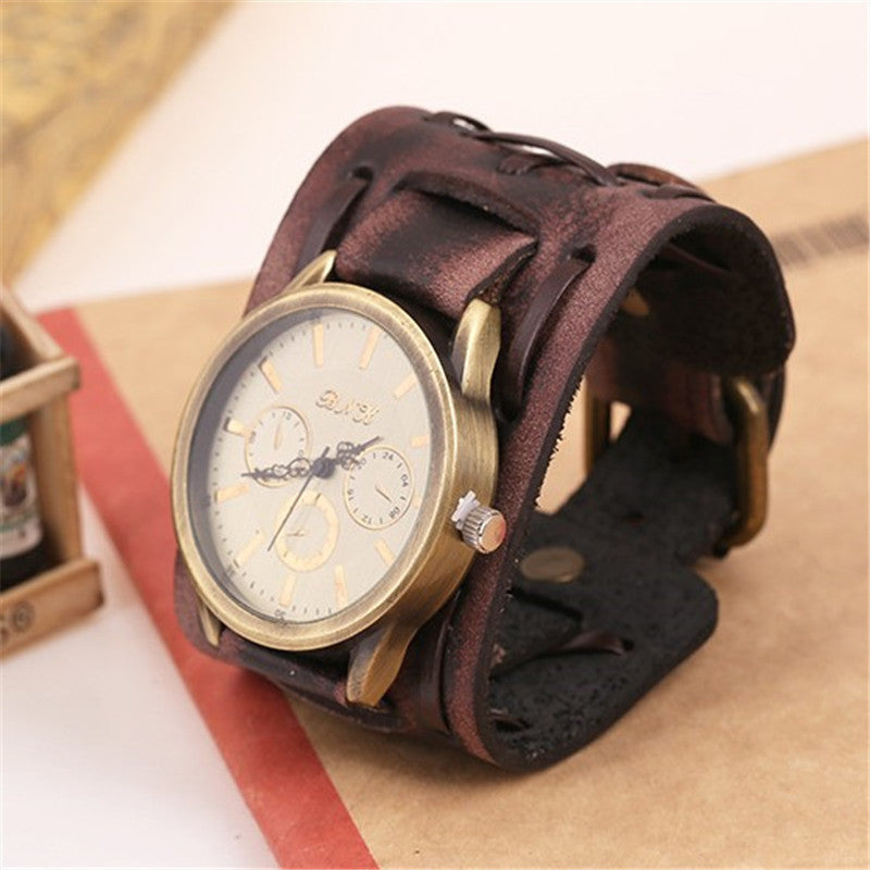 Accessoires Montres du commerce extérieur Montres rétro en cuir de vache Montres punk Montres-bracelets pour hommes