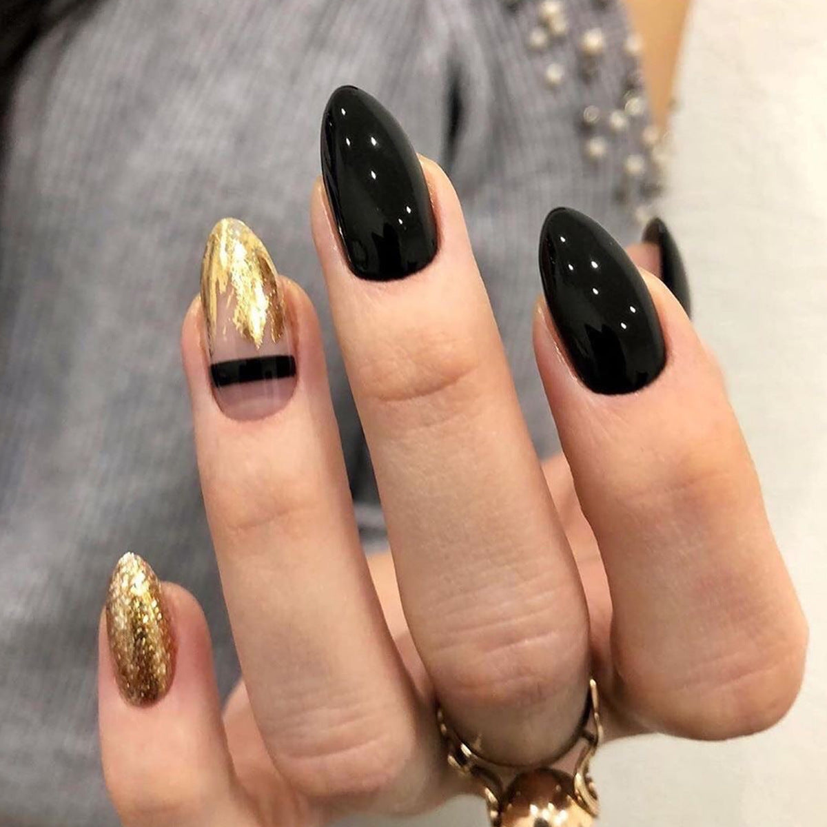 Black Gold Glitter Pointed Nails - JP984 24 Pieces | Professional Nail Tools Finished