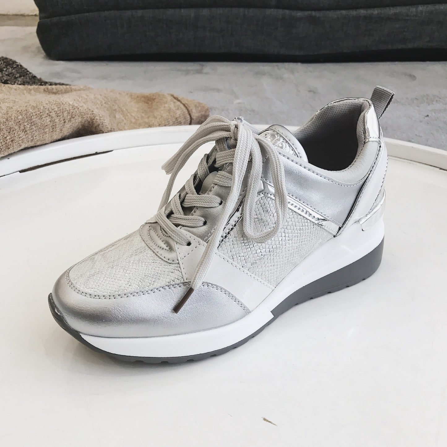 Chaussures pour femmes Style de sport chaussures simples femmes décontracté