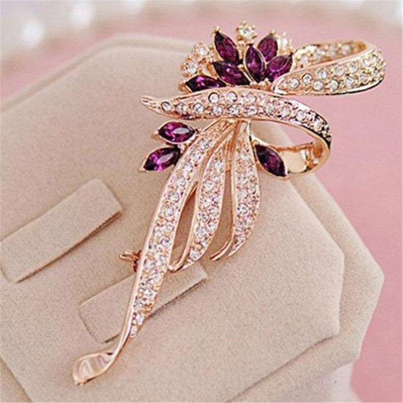 Elegant Swedish Crystal Brooch