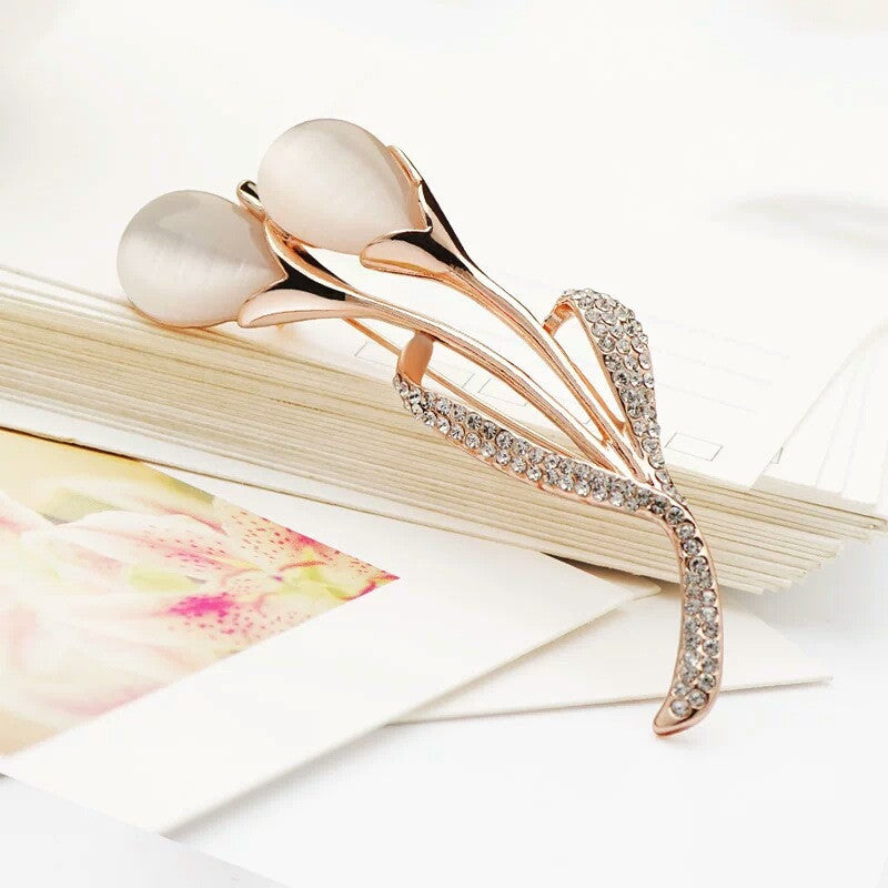 Elegant Swedish Crystal Brooch