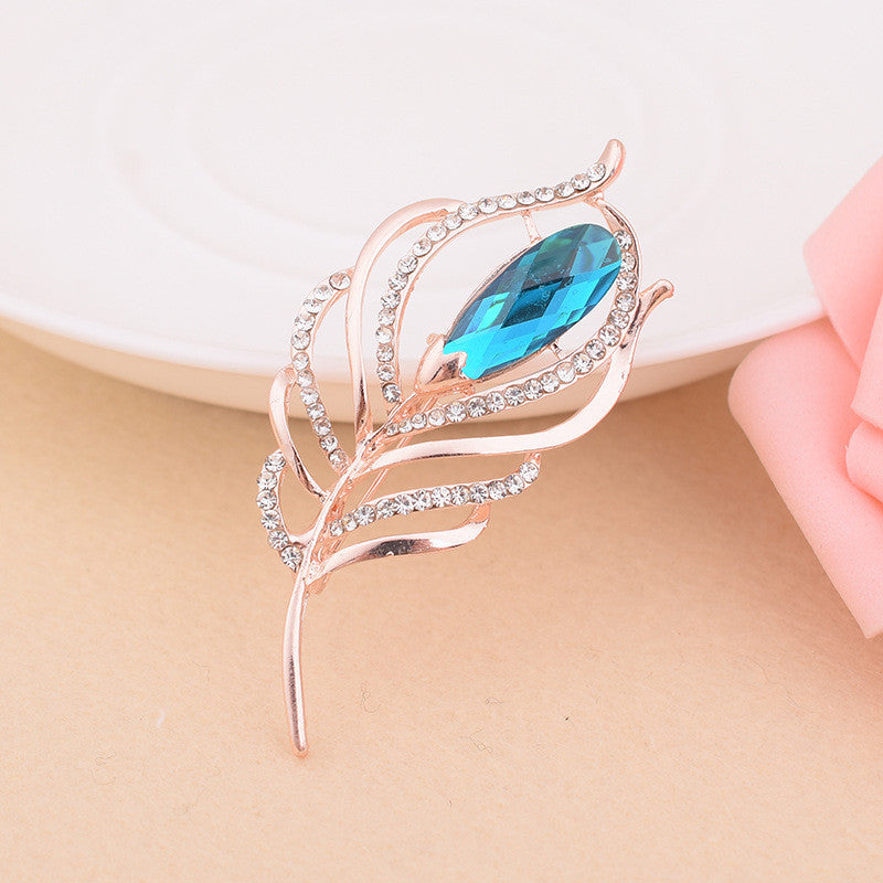 Elegant Swedish Crystal Brooch