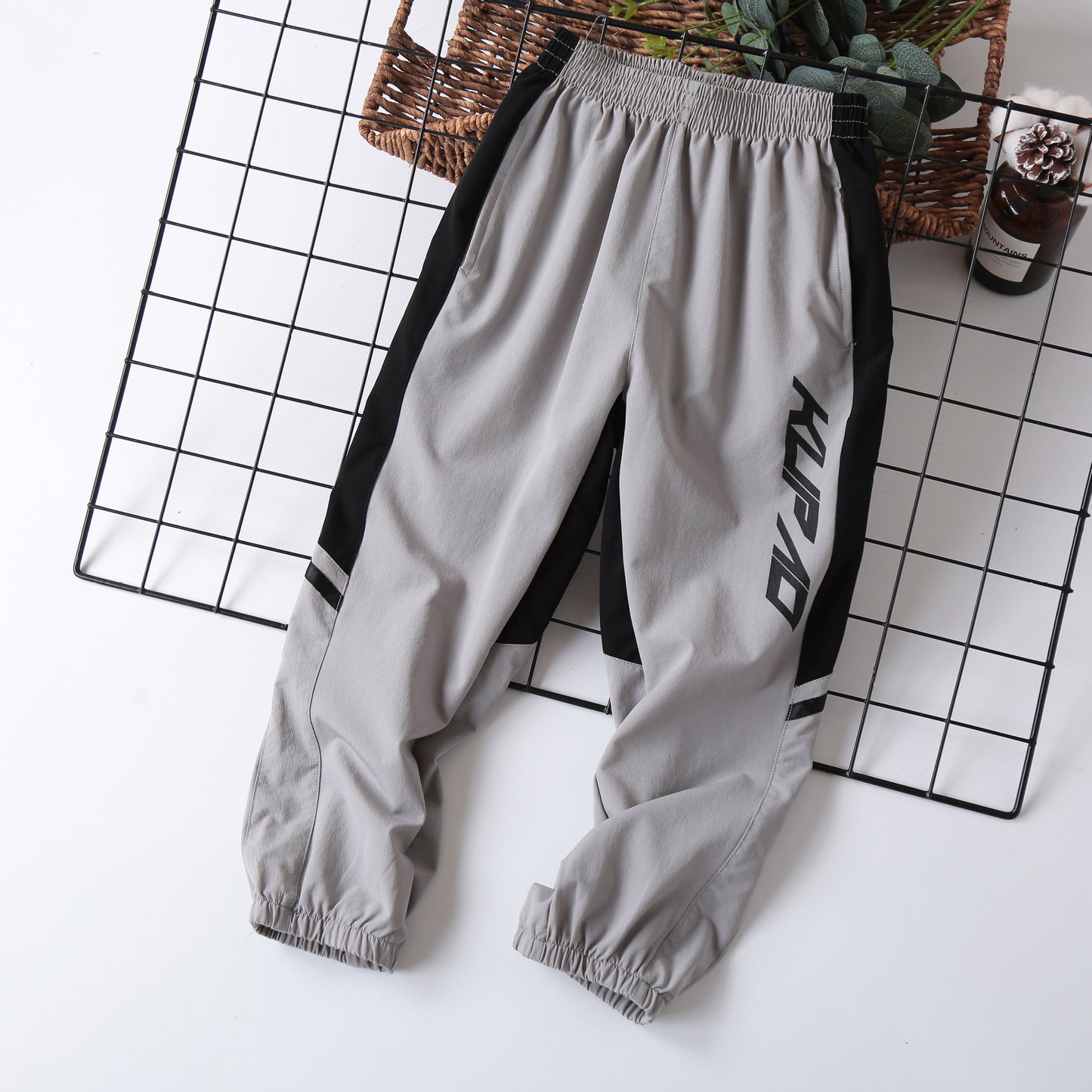 Pantalons pour garçons printemps et été minces Leggings d'épissage coréens pour enfants Zhongda Pantalons anti-moustiques pour enfants à séchage rapide