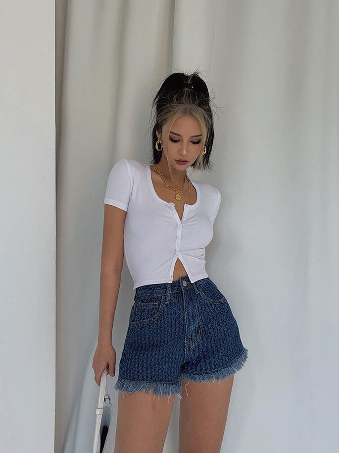 High-waisted Skinny Hot Girl With Frayed Hot Pants Retro