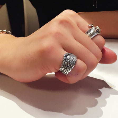 S925 Silver Herrring Justerbar Örnvinge Fjäder Retro Svart Punk Biker Man Ringar Kvinnliga Sterling Silver Smycken