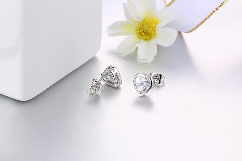 Round Stud Earrings Zircon Micro-Inlaid Gold Earrings