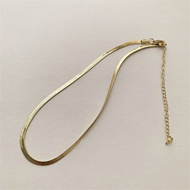 Om kall vind europeiska och amerikanska minimalistiska halsband kvinnor