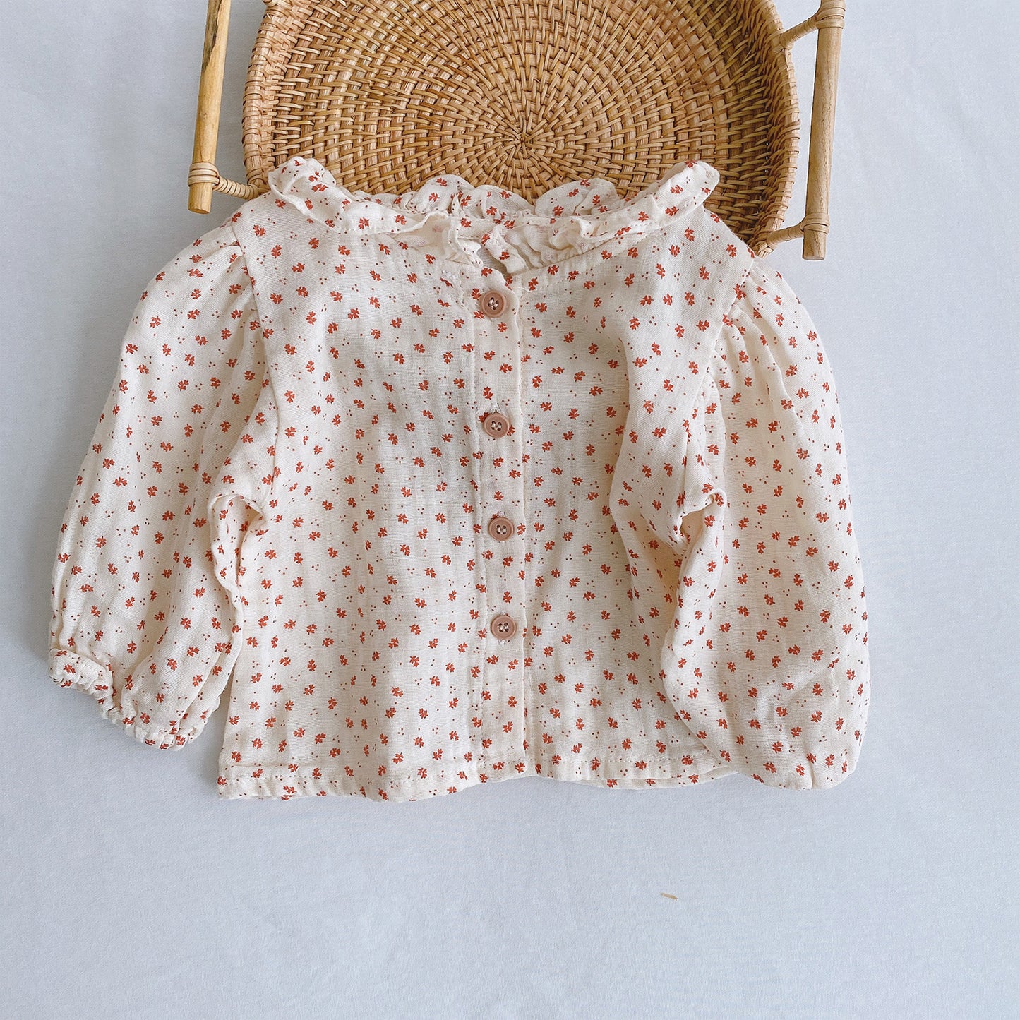 Baby Romper 0-2 År gamla babykläder Baby flicka Utländsk stil Plisserad Lotus Leaf Sling Klitta