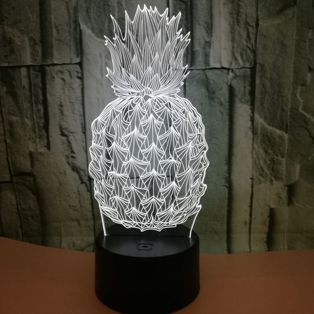 Ananas ledt nattljus