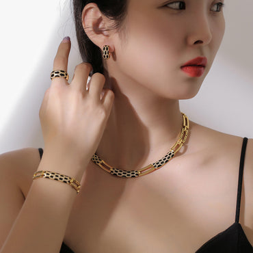 New Korean Style Diamond Earring Necklace Set - Elegant Design