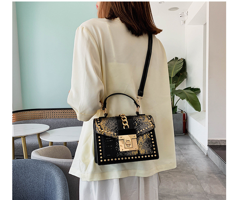 Crocodile Embossed Shoulder Bag - Luxury Alligator Pattern Handbag for Women