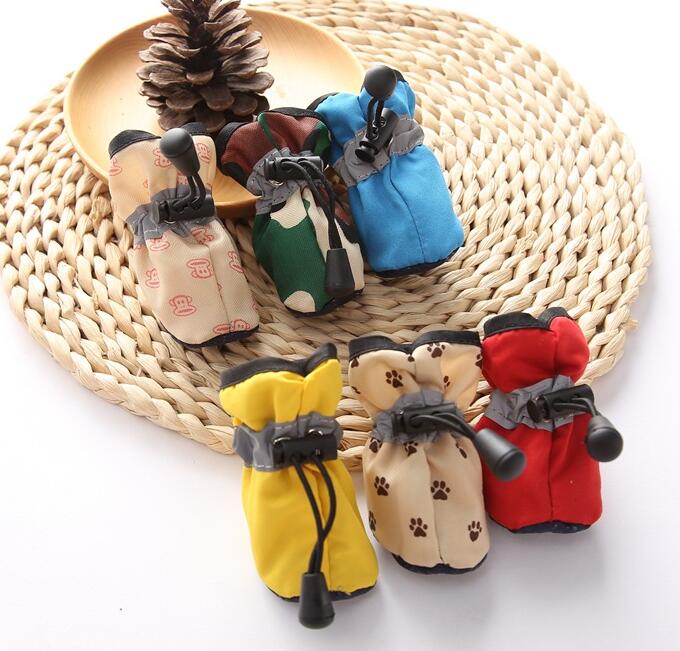 Chaussures de chien élégantes pour chiot en bâche de conception unique