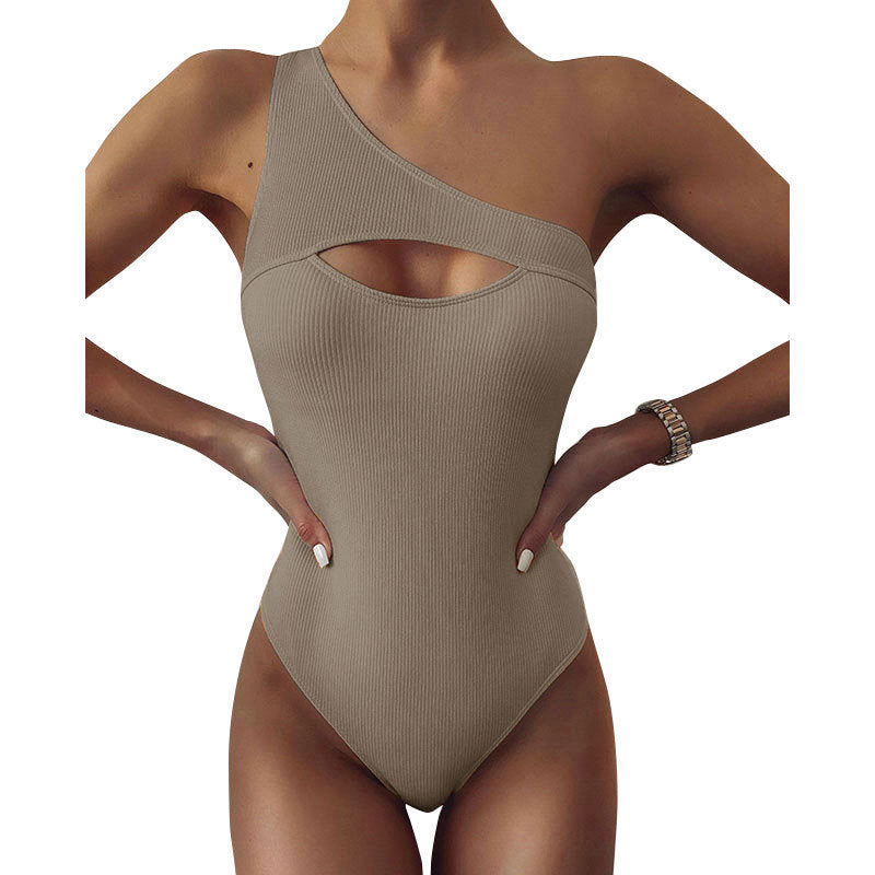 Ny bikini enfärgad baddräkt med en axel för kvinnor