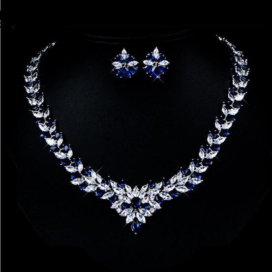 Zircon Flower Stud Necklace Set - Elegant and Stylish