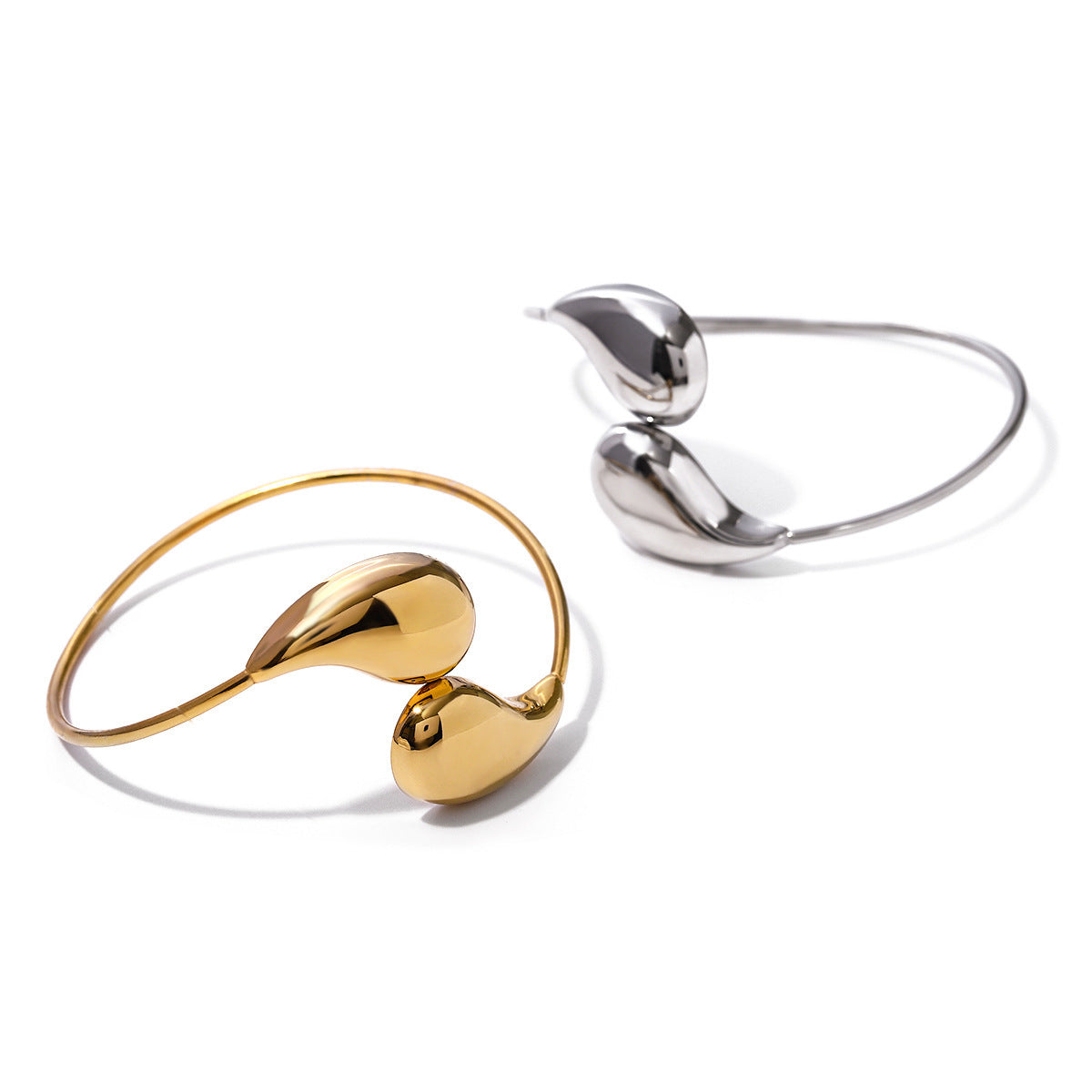 Modesmycken Minar Hiphop Metalliska Oregelbundna Vattendroppe Twist Justerbara Armband För Damer Titan Stål 18K Guld PVD Pläterad Manschettarmband