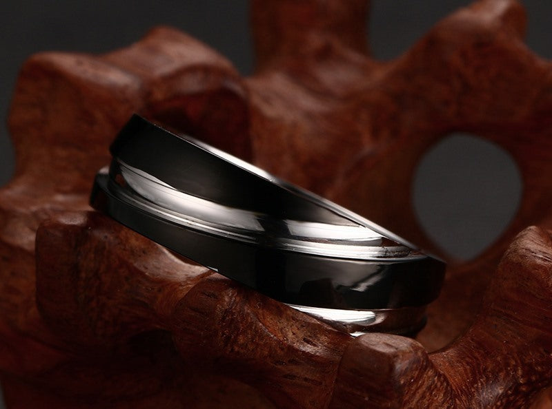 Bague pour homme en sergé d'acier titane noir
