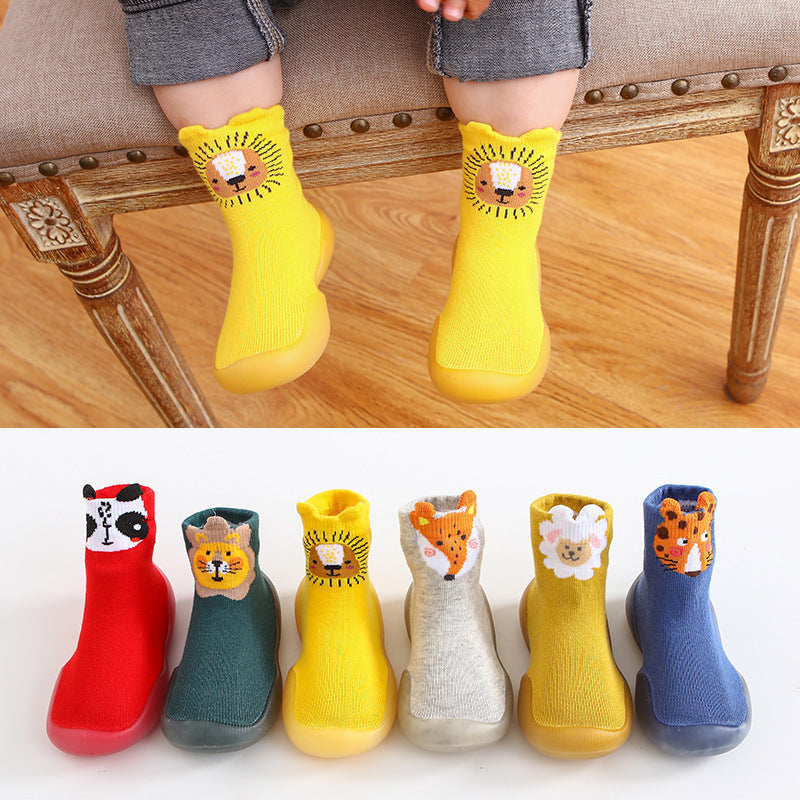 Chaussures pour tout-petits, chaussettes pour enfants