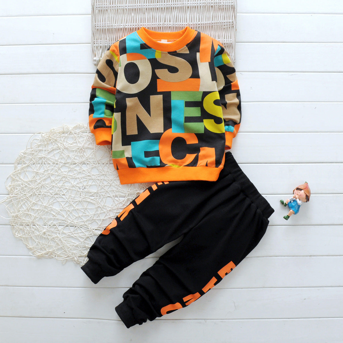 Spring Children's Clothing - Unisex Two-Piece Cartoon Sweater Suit