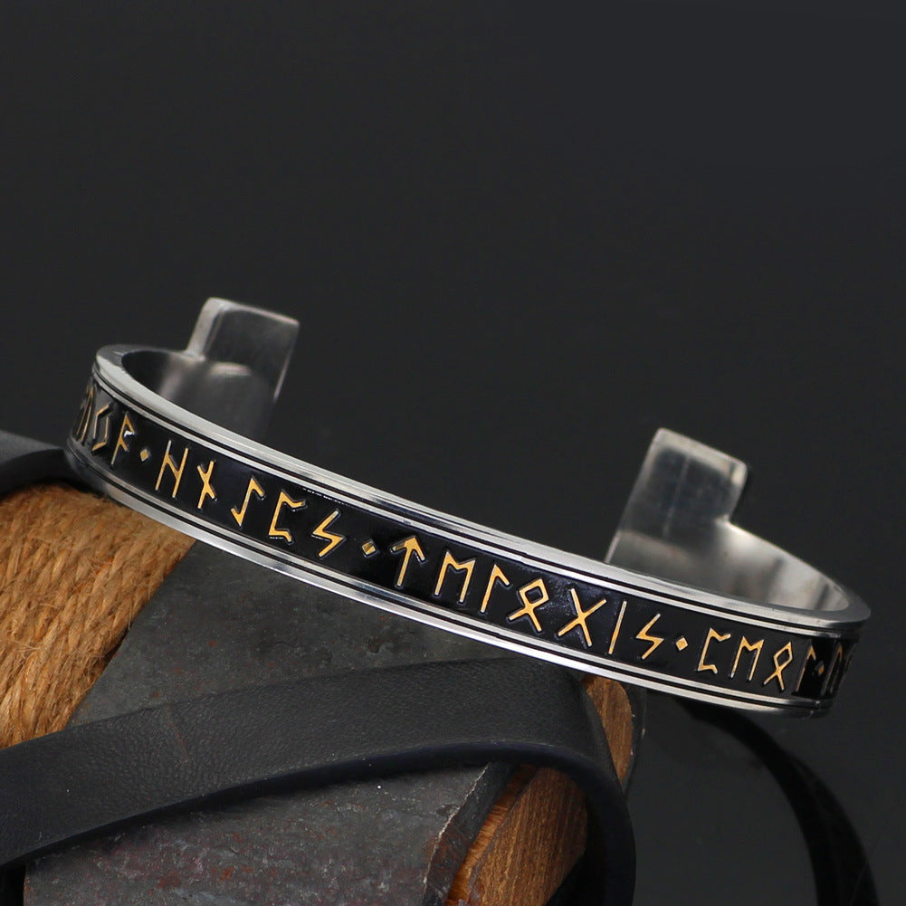 Nytt armband med digital text i titanstål