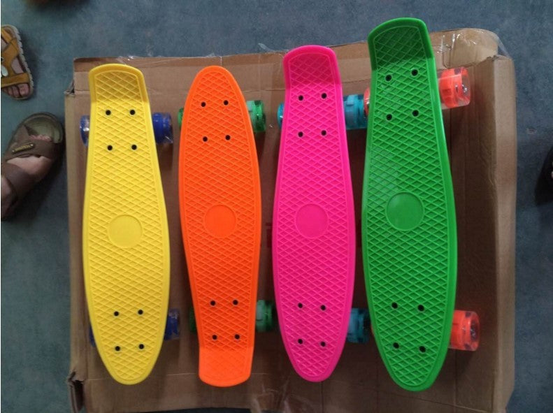 Fashion Creative Personality Wheel Fyrhjuls skateboard