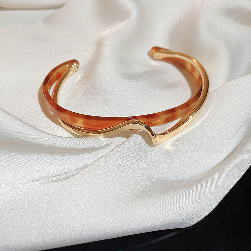 Metall Vit Skaldjursplatta Armband För Kvinnor Öppning Justerbar 2 Lager Design Ljus Lyxiga Kvinnliga Modesmycken Gåvor
