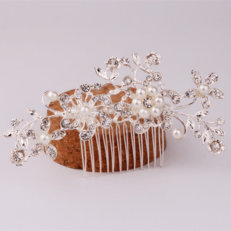 Europe and the Pearl Diamond Comb - Wedding Accessories