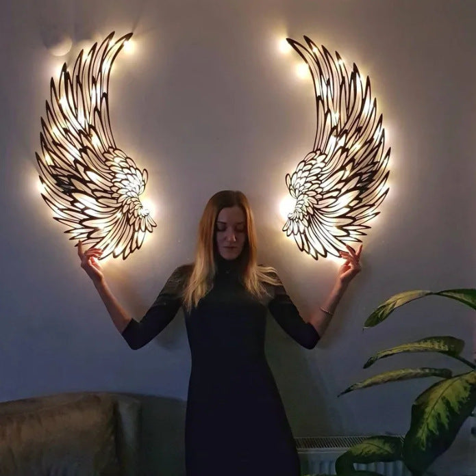 Art de décoration murale en métal sculpté avec décoration légère d'ailes d'ange
