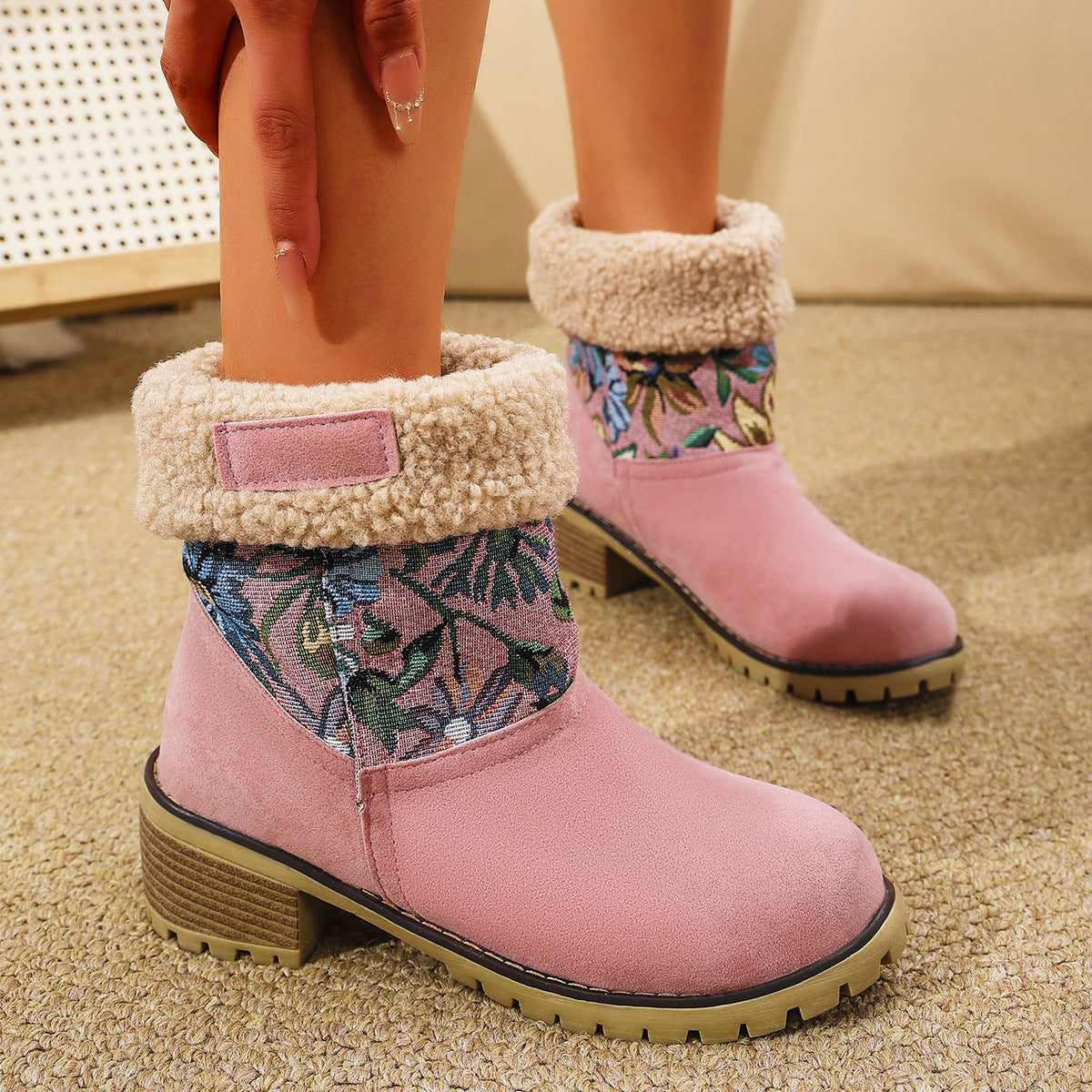 Women's Flower Embroidered Snow Boots - Ethnic Platform Square Heel