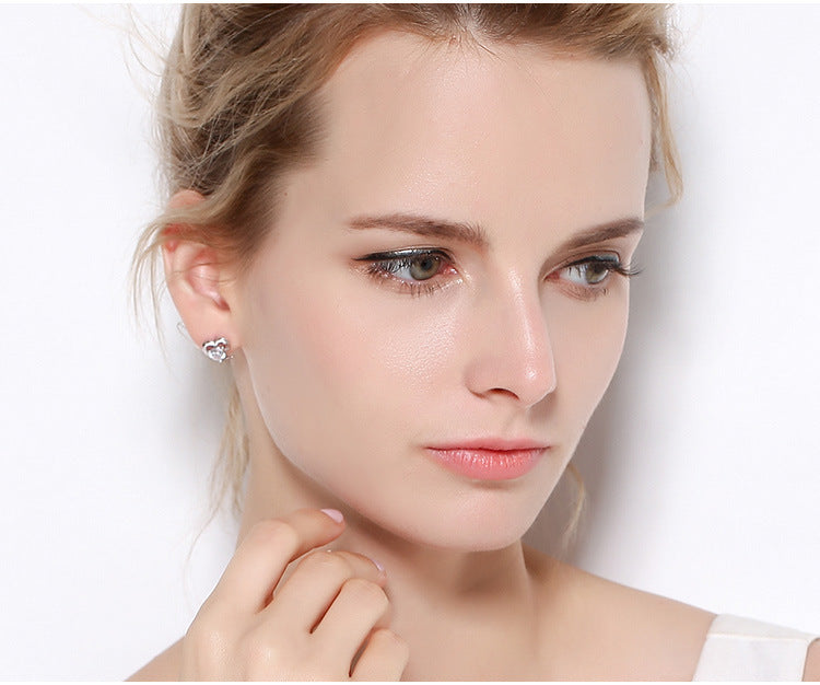 Zircon heart earrings