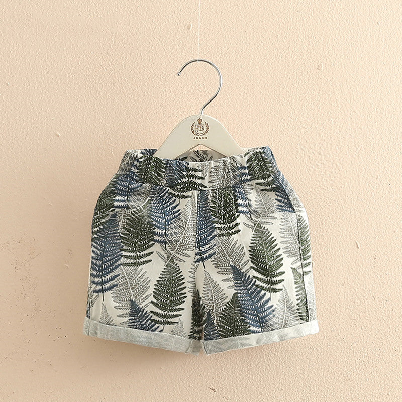 Les enfants portent des pantalons