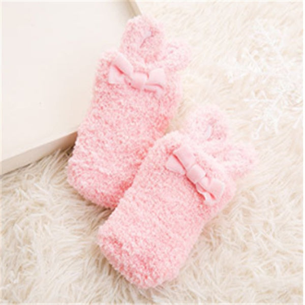 Vinter Coral Fleece Baby Girl Strumpor Nyfödd Mjuk Söt Kanin Baby Strumpor