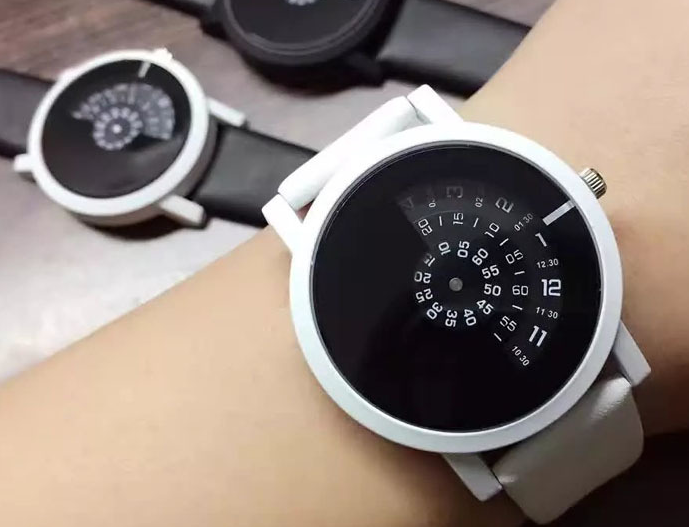 Platine tournante personnalité montre de mode mode simple montre version coréenne du concept montre à quartz ceinture étudiant couple table